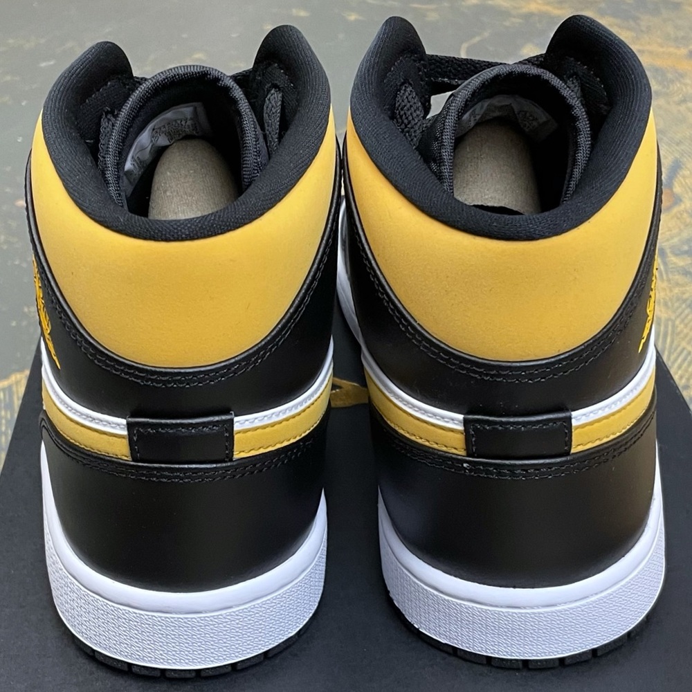 Nike Air Jordan 1 Mid Pollen 554724-177 Yellow Black 10 - Picture 5 of 10